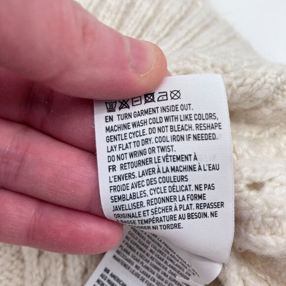 American Eagle Ivory Chunky Cable Knit Cardigan Sweater sz M Rory Gilmore - Picture 8 of 10